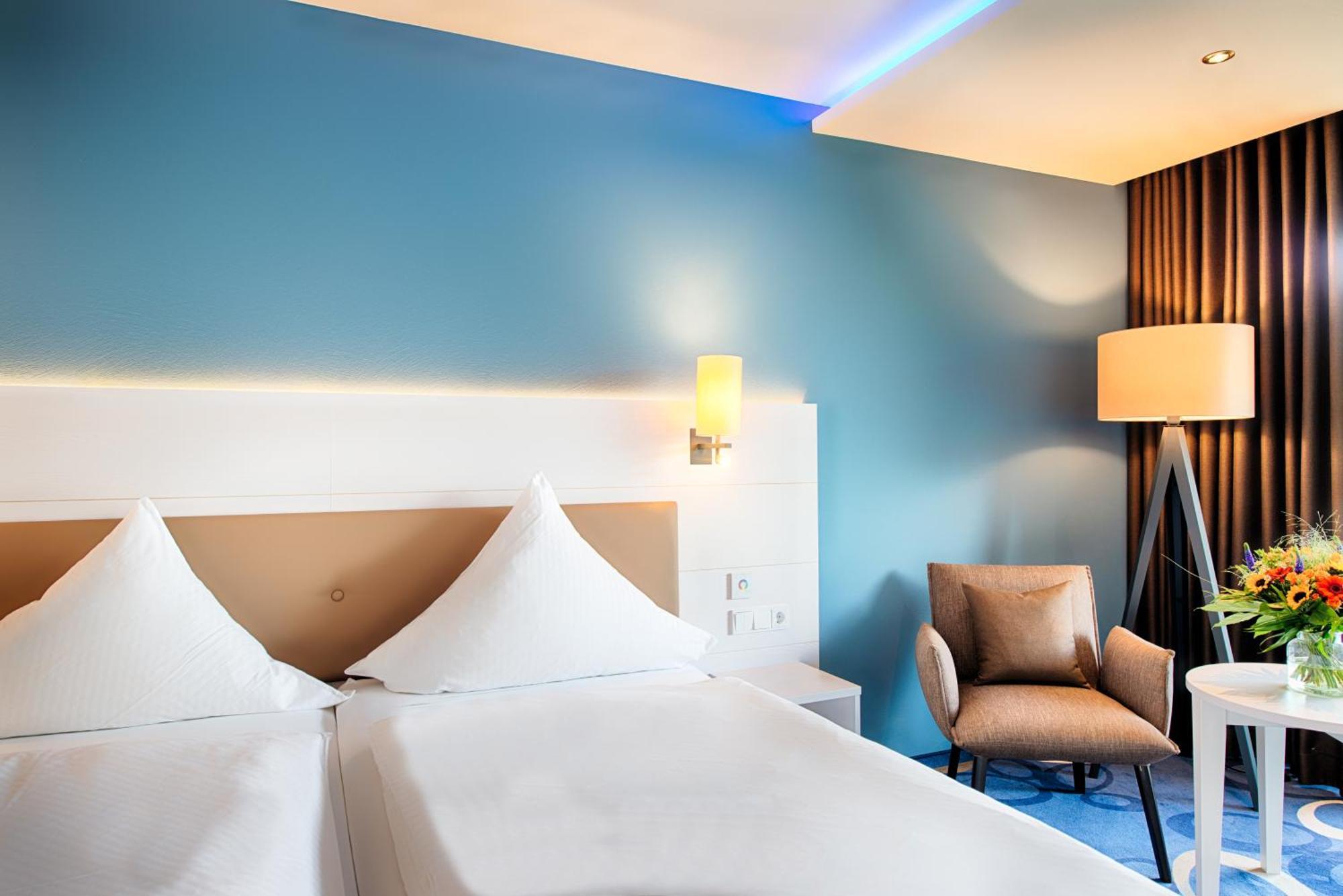 Seehotel Am Stausee 4 Sterne Superior Герольштайн Экстерьер фото